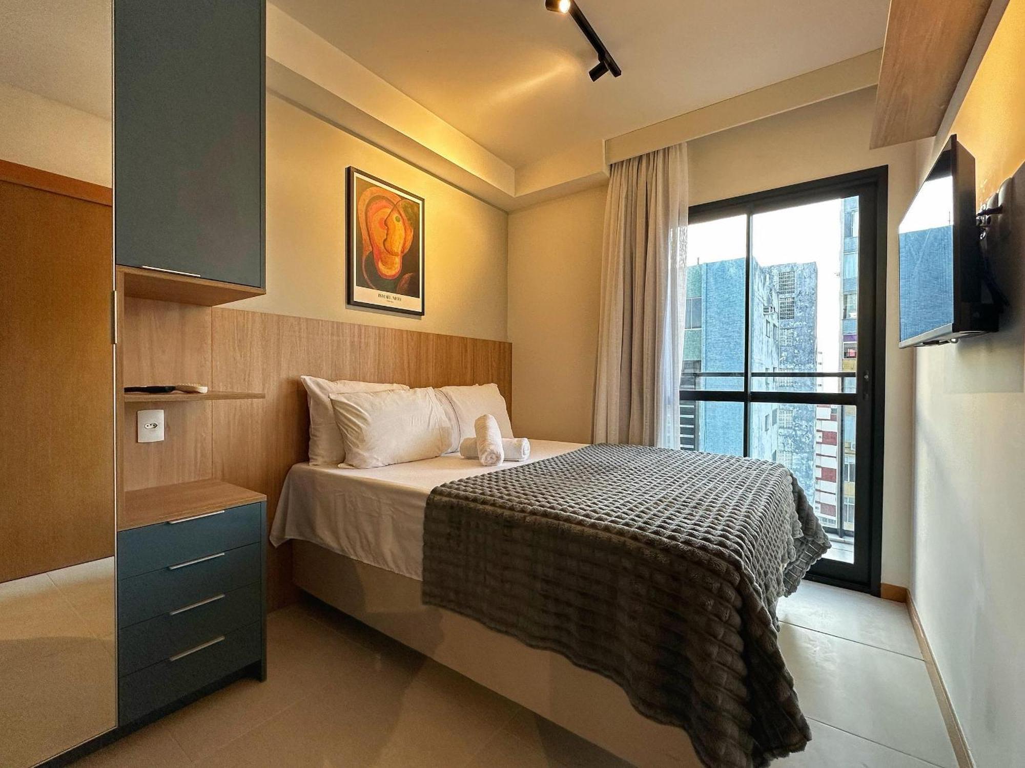 Porto Privilege By Vlv *